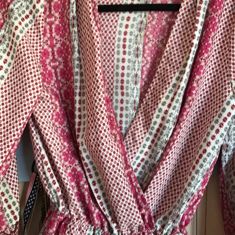 Pink And White Patterned Romper - image 3